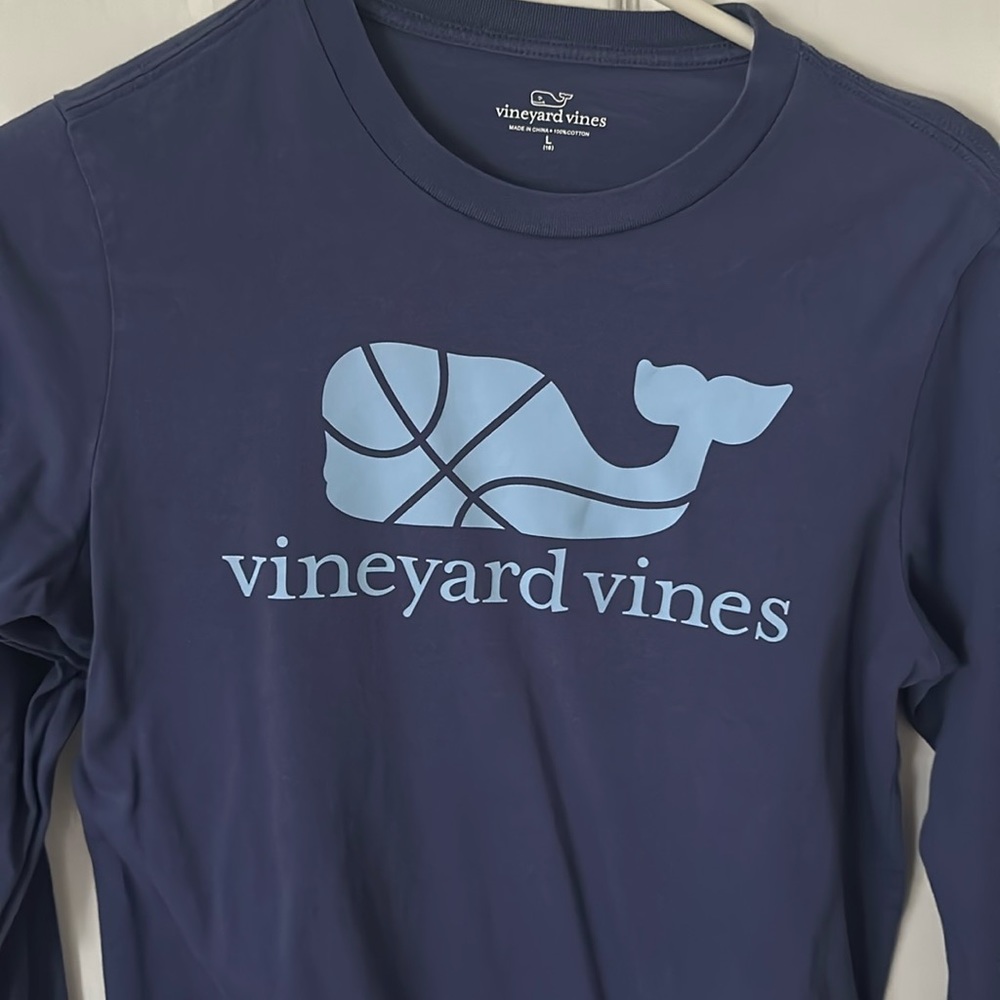 Boys , large long sleeve, vineyard vines tee basketball theme